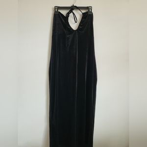 Fashion Nova Black sleeveless dress